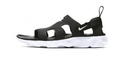 Nike Owaysis Hadirkan Warna Monokrom thumbnail